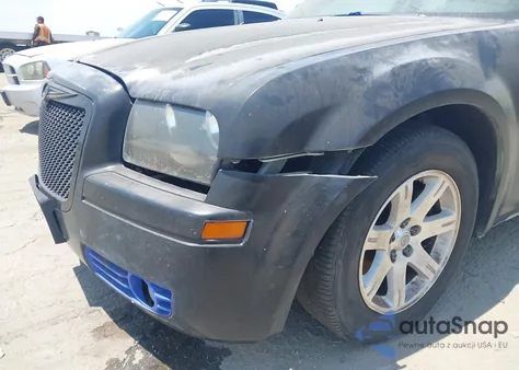 2006 Chrysler 300 Touring from USA, damaged, VIN 2C3LA53G16H284828